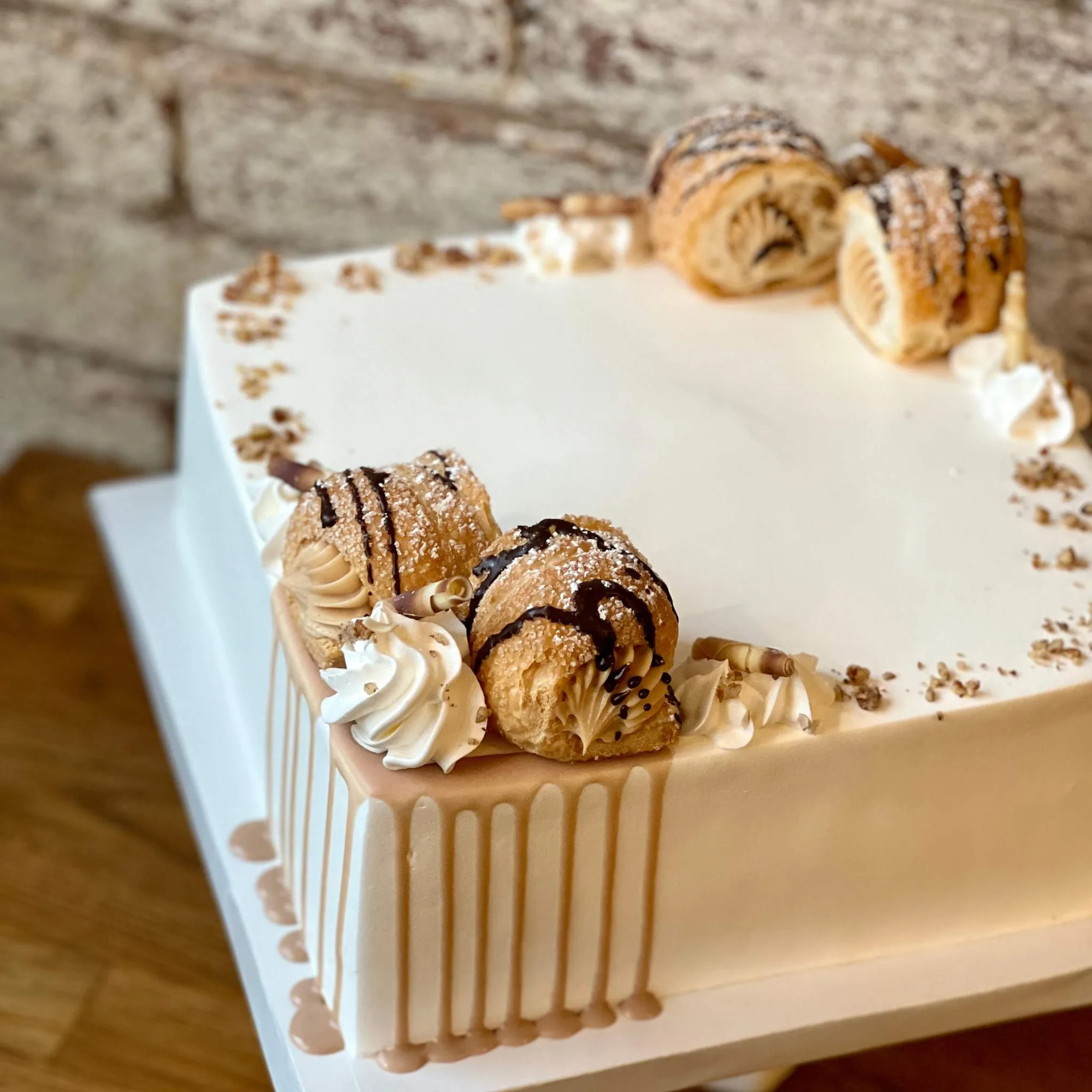 Tarta de Hojaldre de Avellana