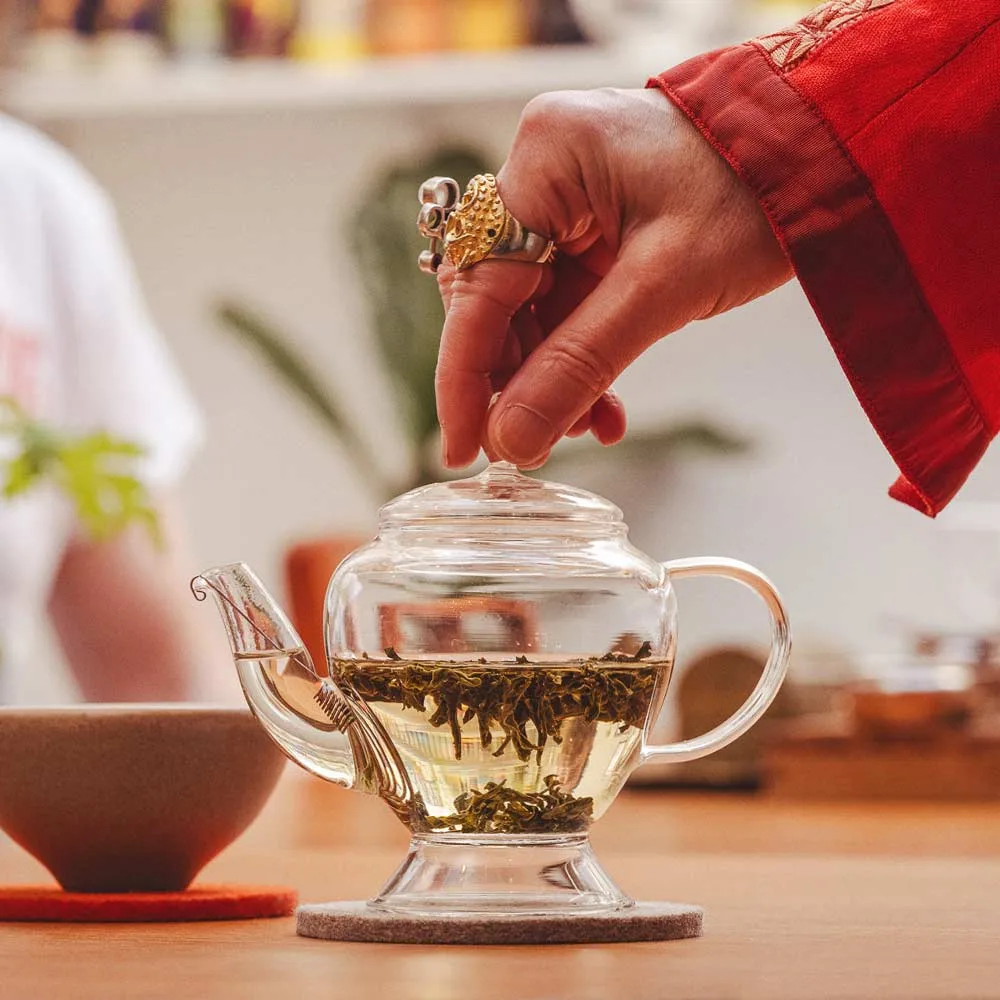 Loose Leaf Tea vs Herbal Infusions: How to Choose Your Perfect Cup