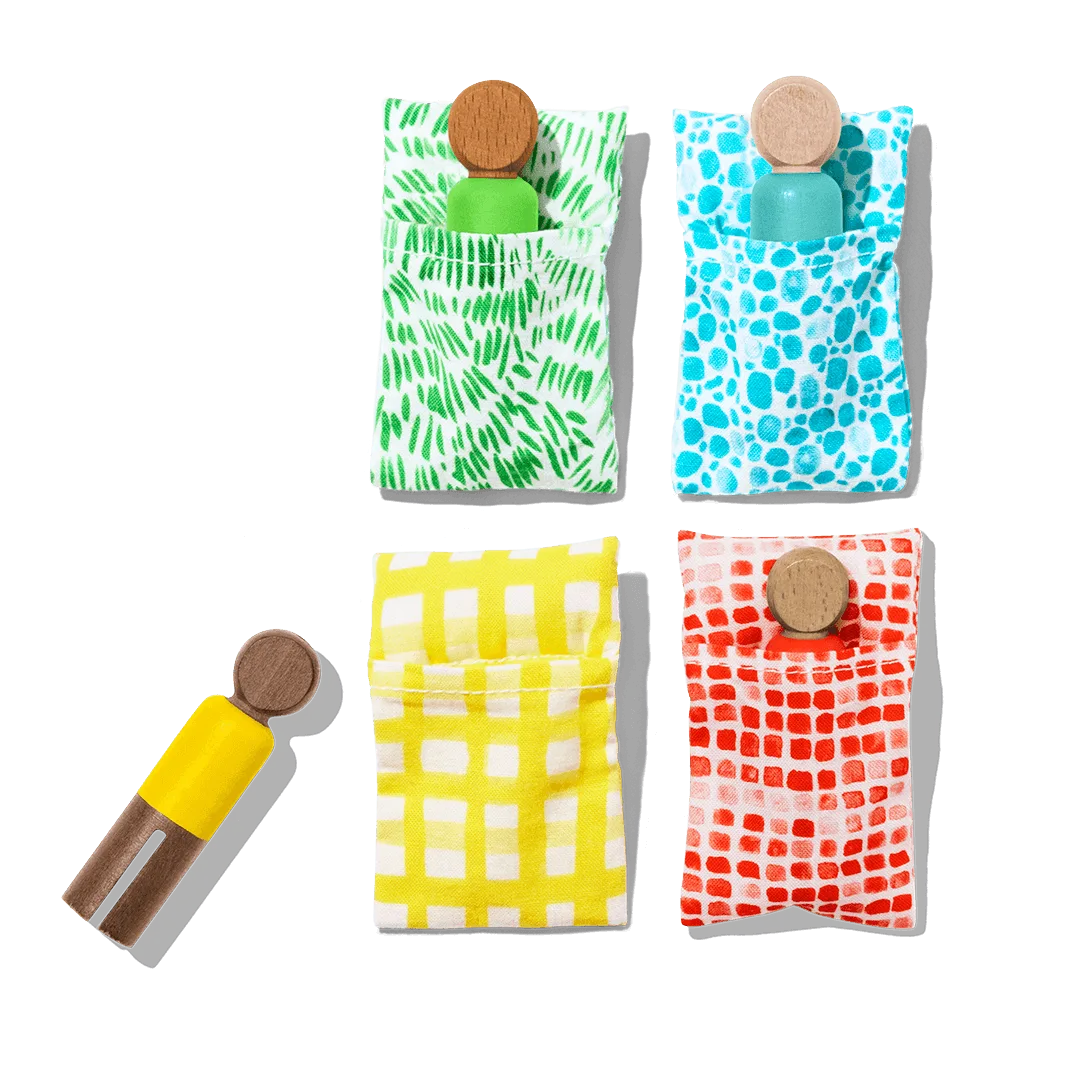 Outdoor Adventure Peg People and Sleep Sacks (set of 4)