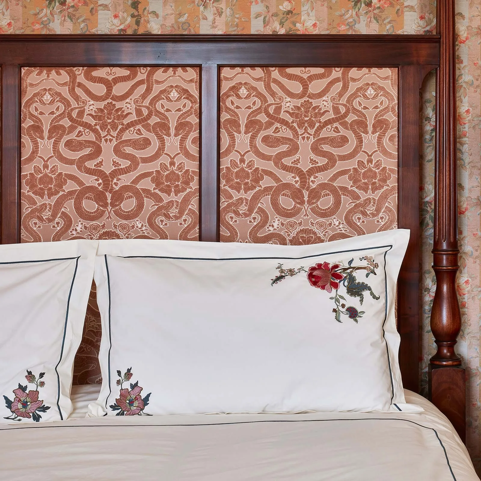 Luxury Gift Guide: Top Picks for Housewarming Parties