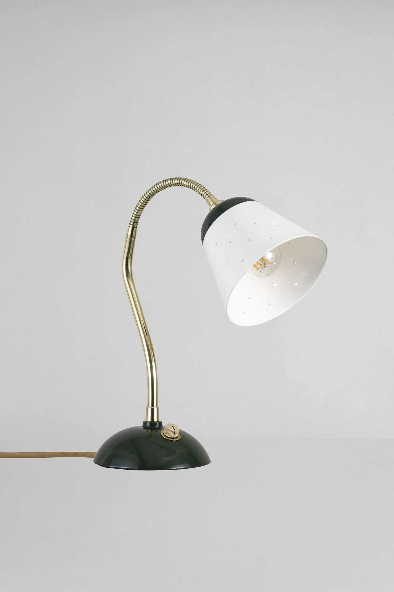 How to Achieve a Cohesive Lighting Look Throughout Your Home