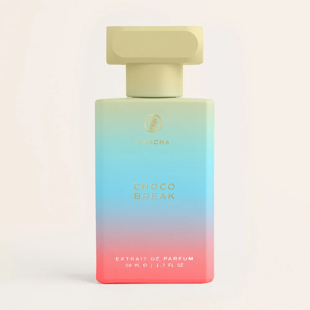 How to Layer Perfume Oils with Eau de Parfum for a Unique Scent