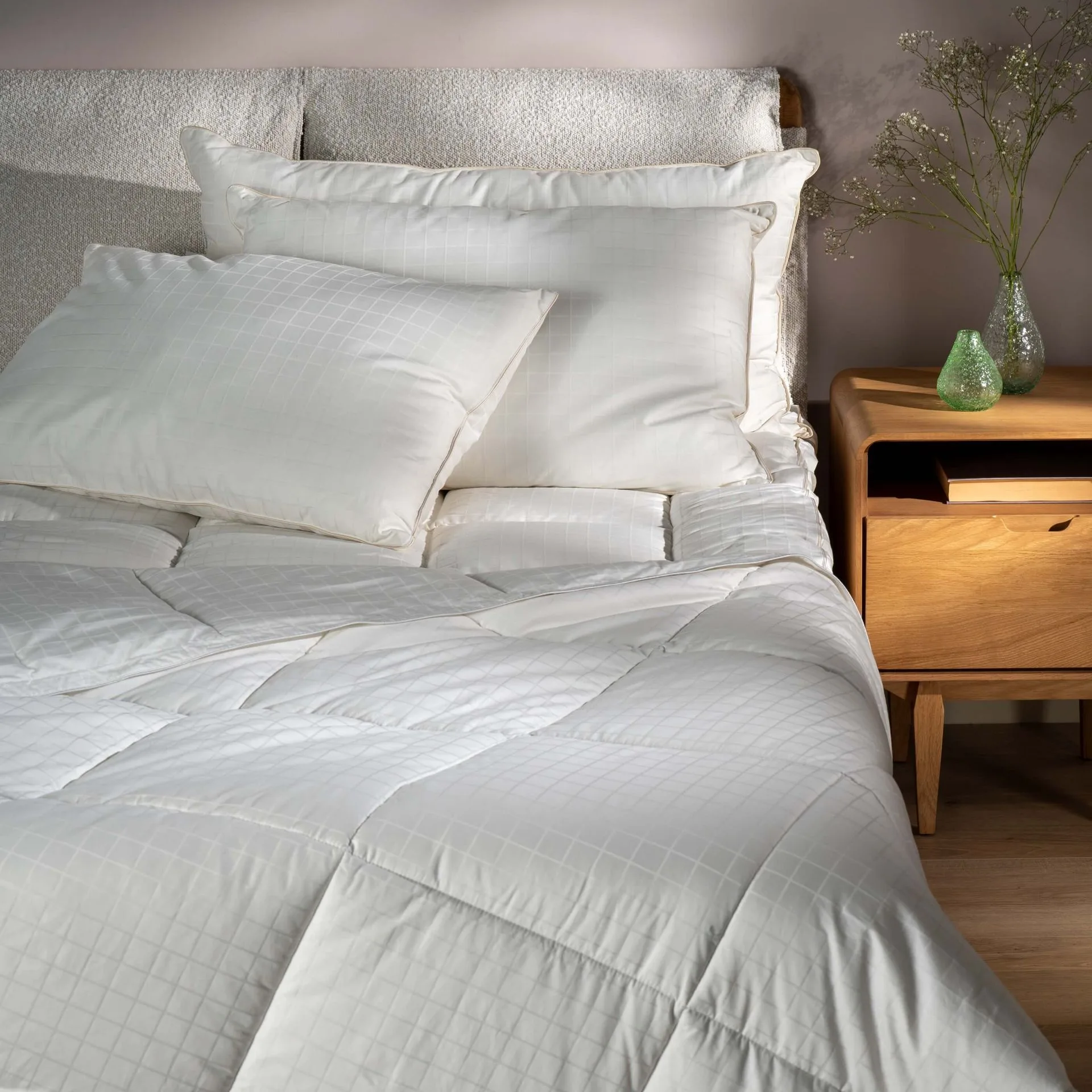 How to Wash and Care for Down Duvets and Pillows: Expert Tips for Long-Lasting Luxury