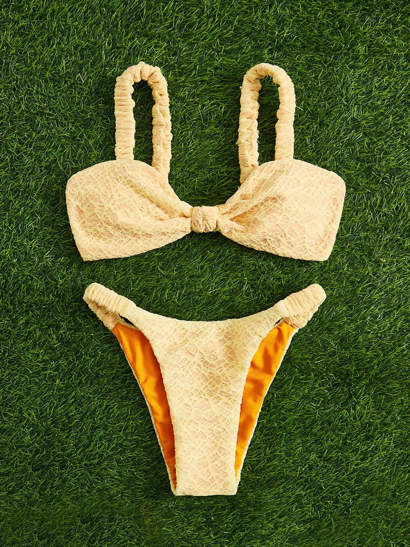 Bikini Jetsetter