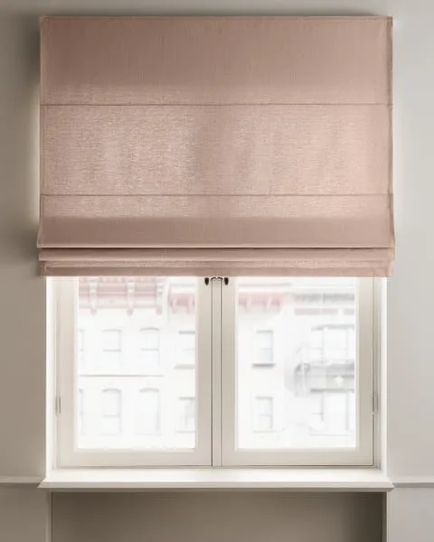 The Shade – Rose Curtains Review: Color Accuracy and Light Filtering