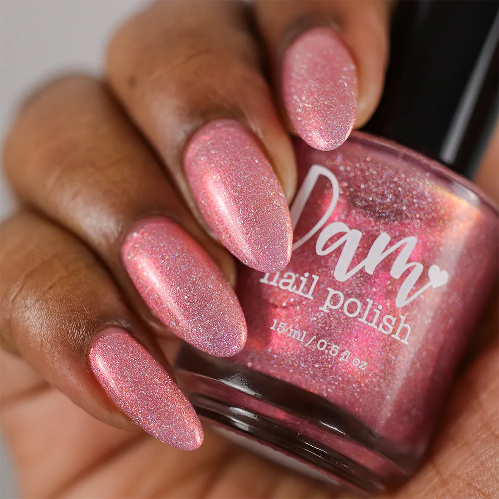 Holo vs. Shimmer: Wichtige Unterschiede bei Nagellack-Finishes