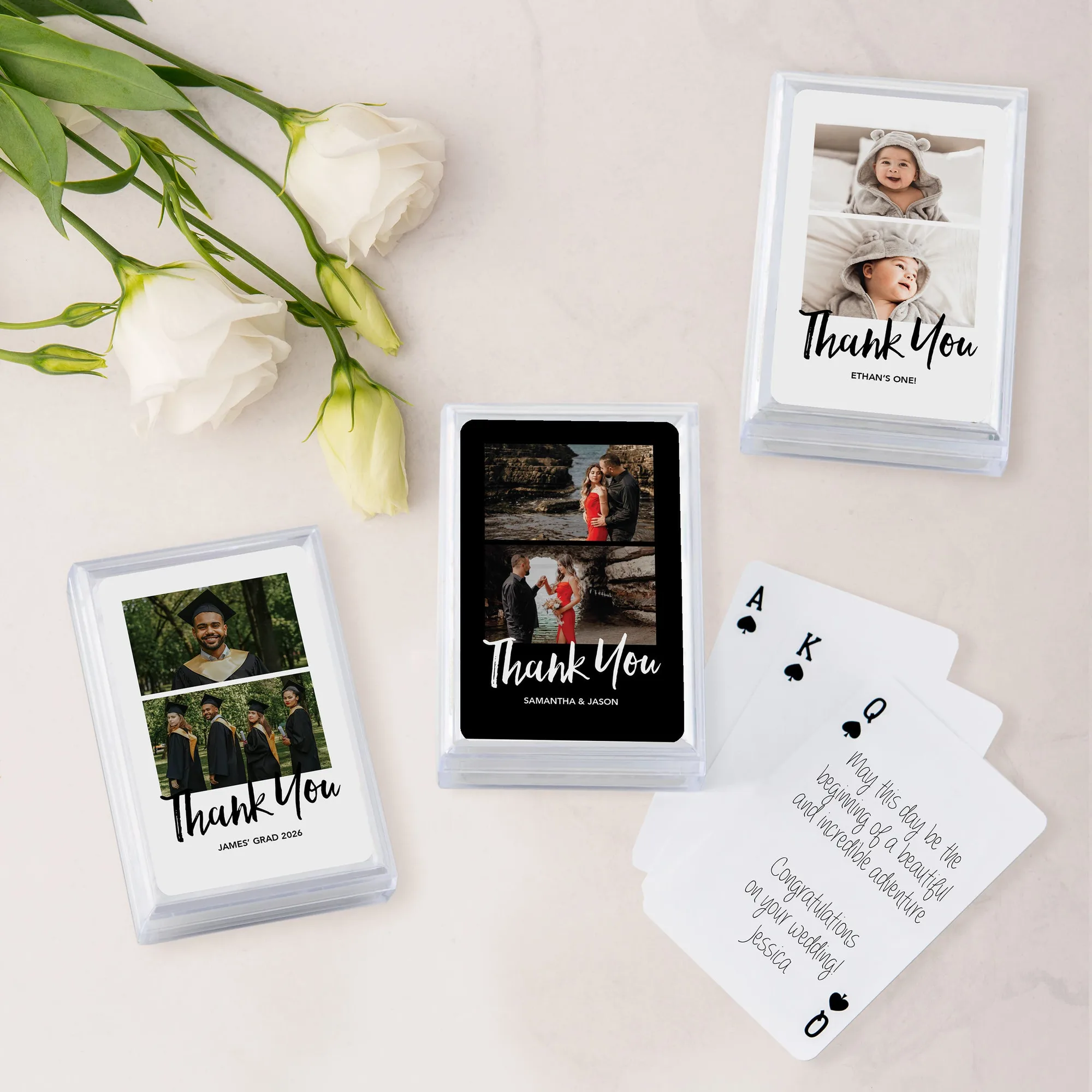 Livro de visitas personalizado com cartas de jogar e múltiplas fotos - Handwritten Elegance