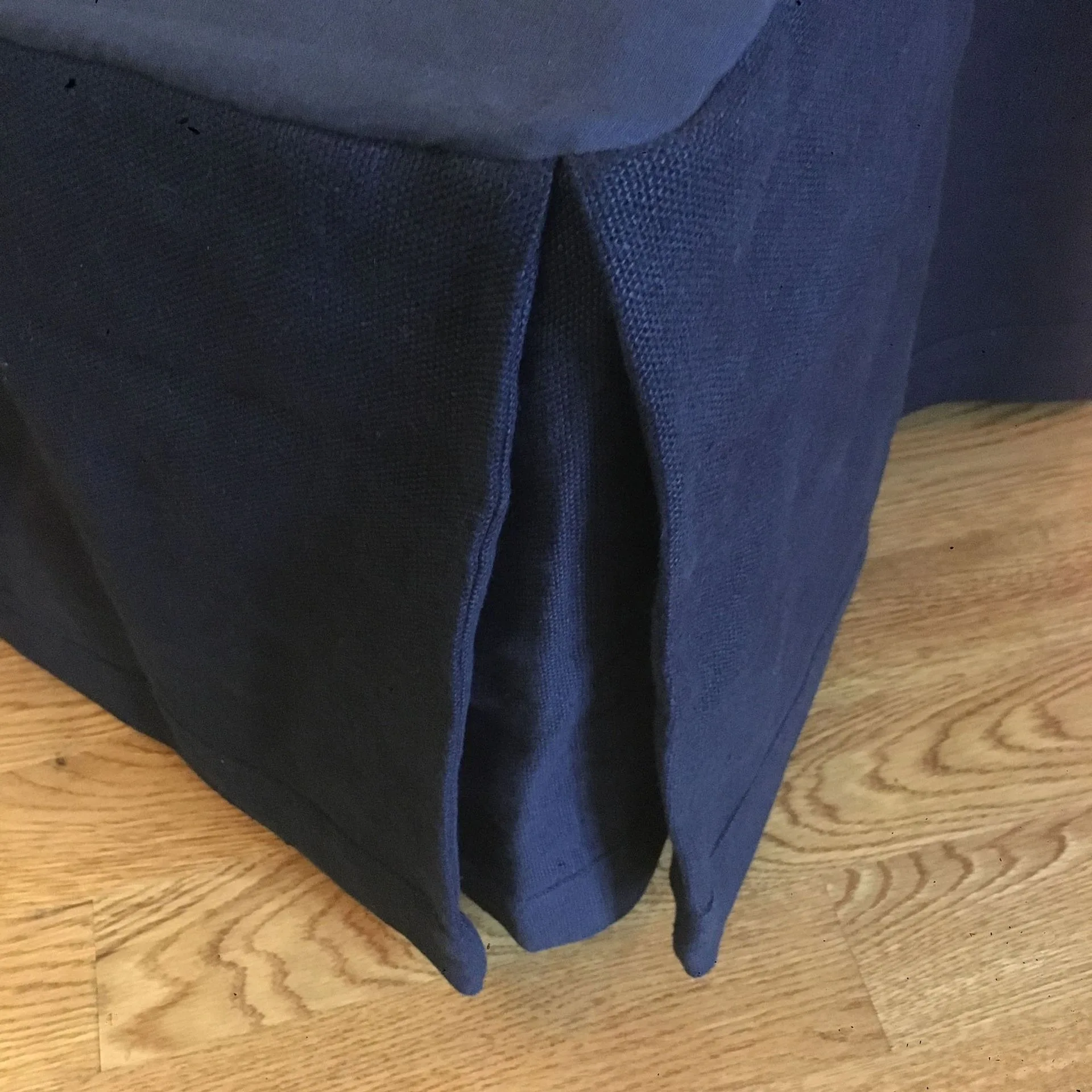 How to Choose the Right Linen Sheet Set for Your Bed: A Complete Buying Guide