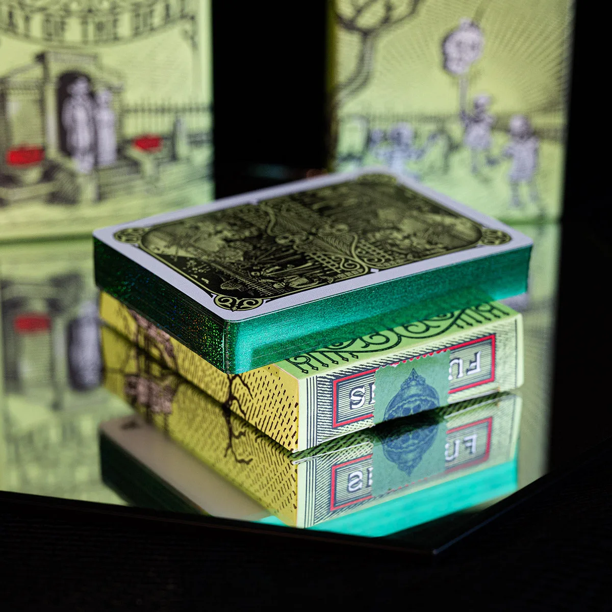 Gilded vs Non-Gilded Playing Cards: Which Should You Choose?