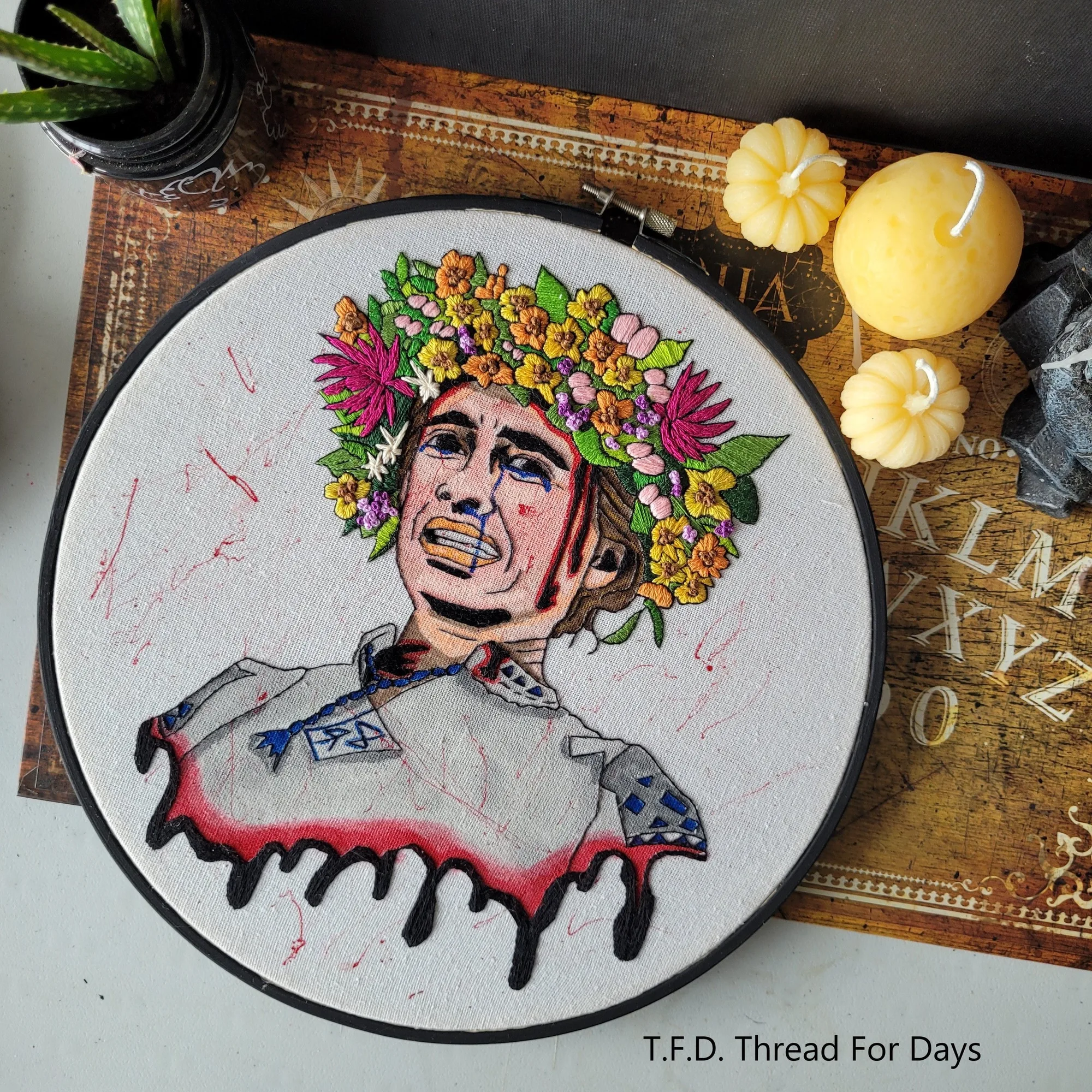 Midsommar | 10 inch Embroidery Hoop