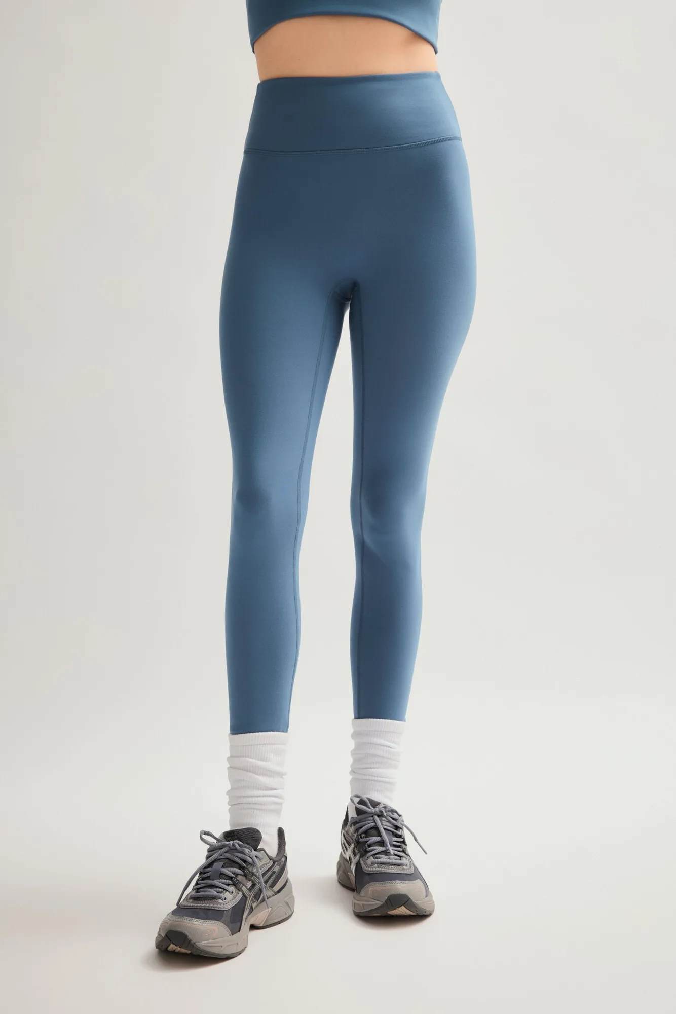 Laguna vs Kona Luxe Legging: เฉดสีไหนเหมาะกับคุณ?