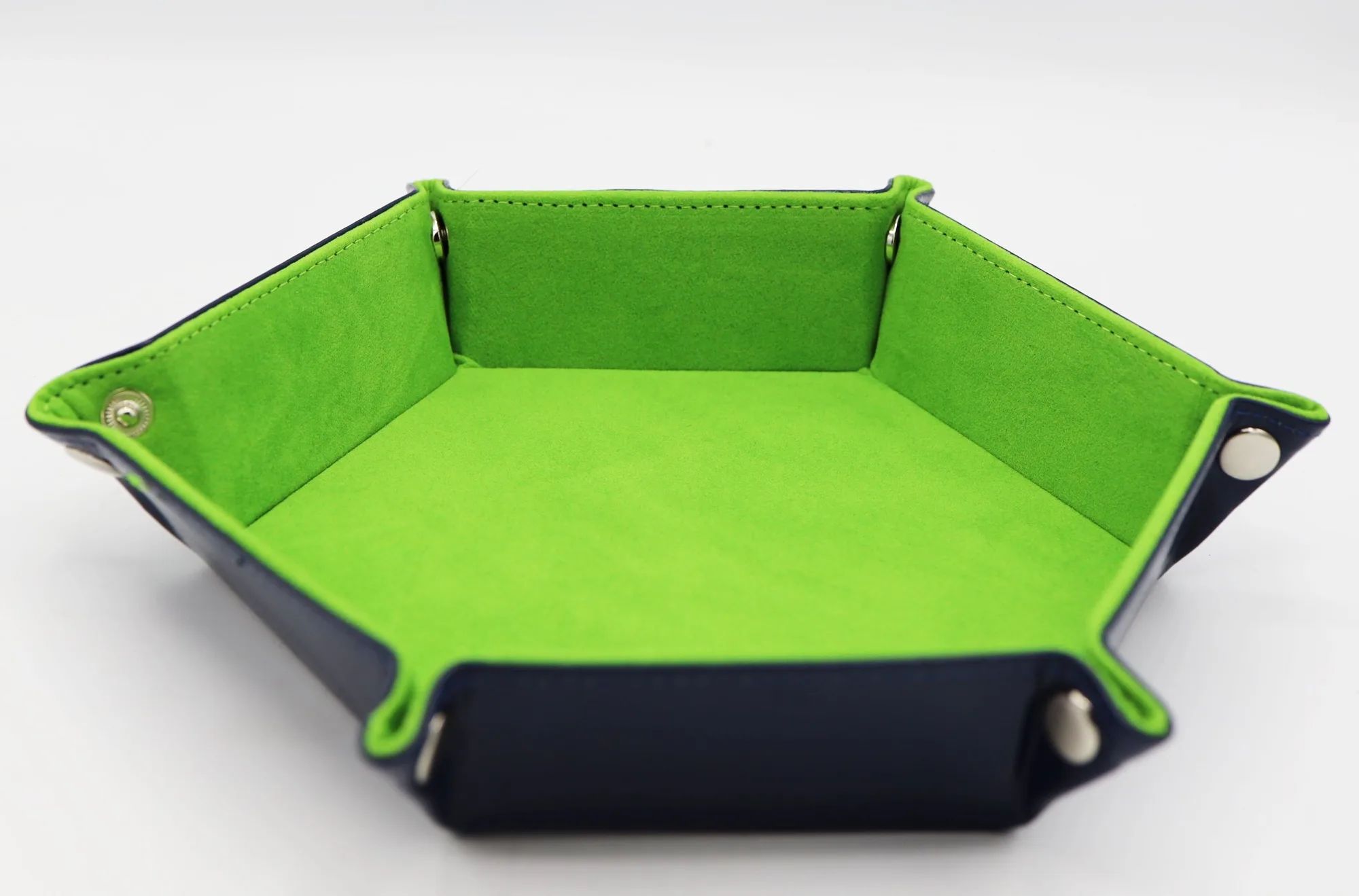 Dice Bag vs Dice Box vs Dice Tray: What Do You Actually Need?