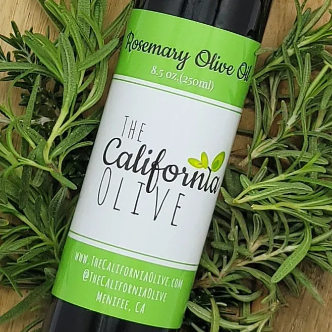 Jak používat aromatizované olivové oleje do marinád a dipů