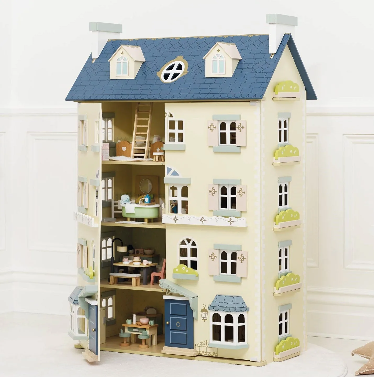 How to Organize a Palace House & Furniture Playset