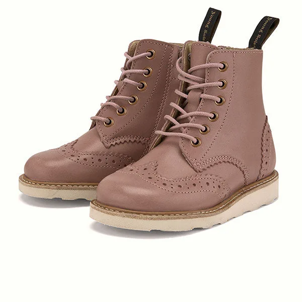 Eddie Wanderstiefel vs. Sidney Brogues für Kinder