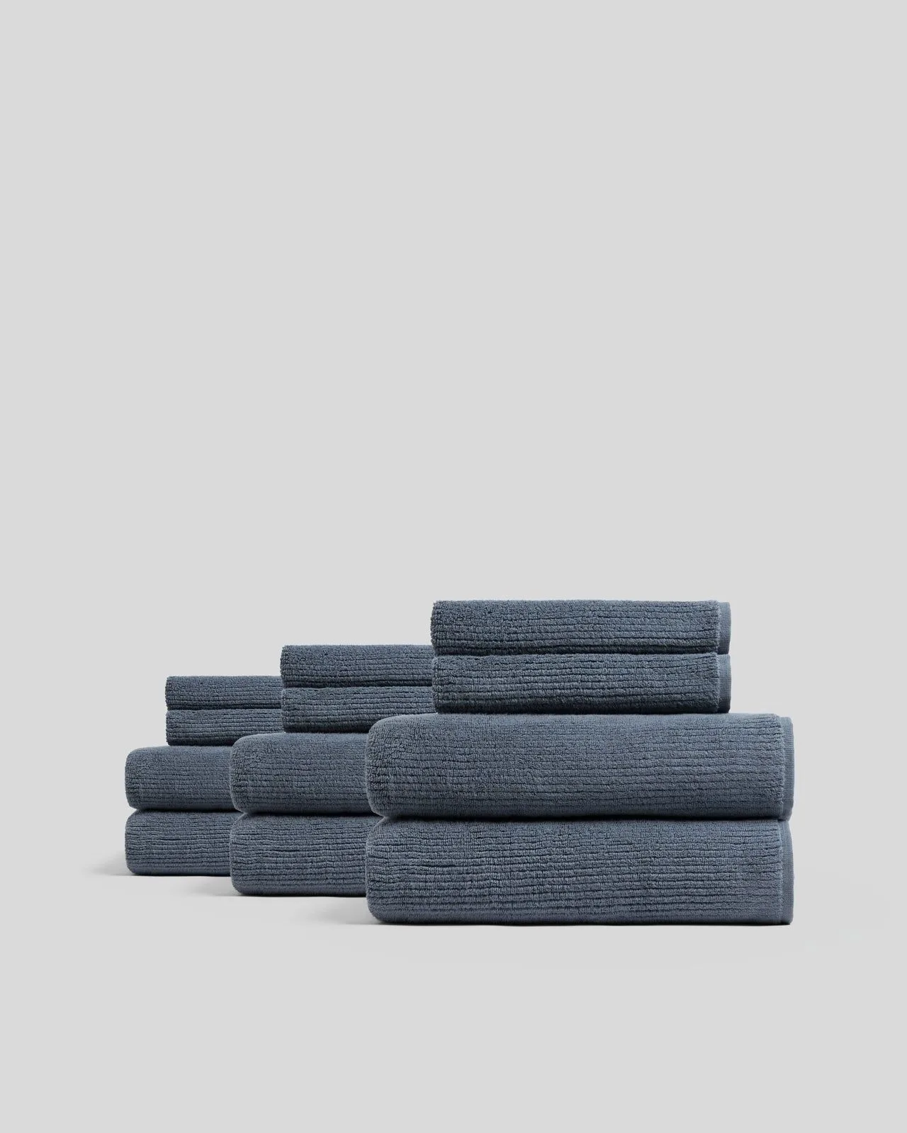Cotton vs. Linen Towels: Which is Better for Your Bathroom?