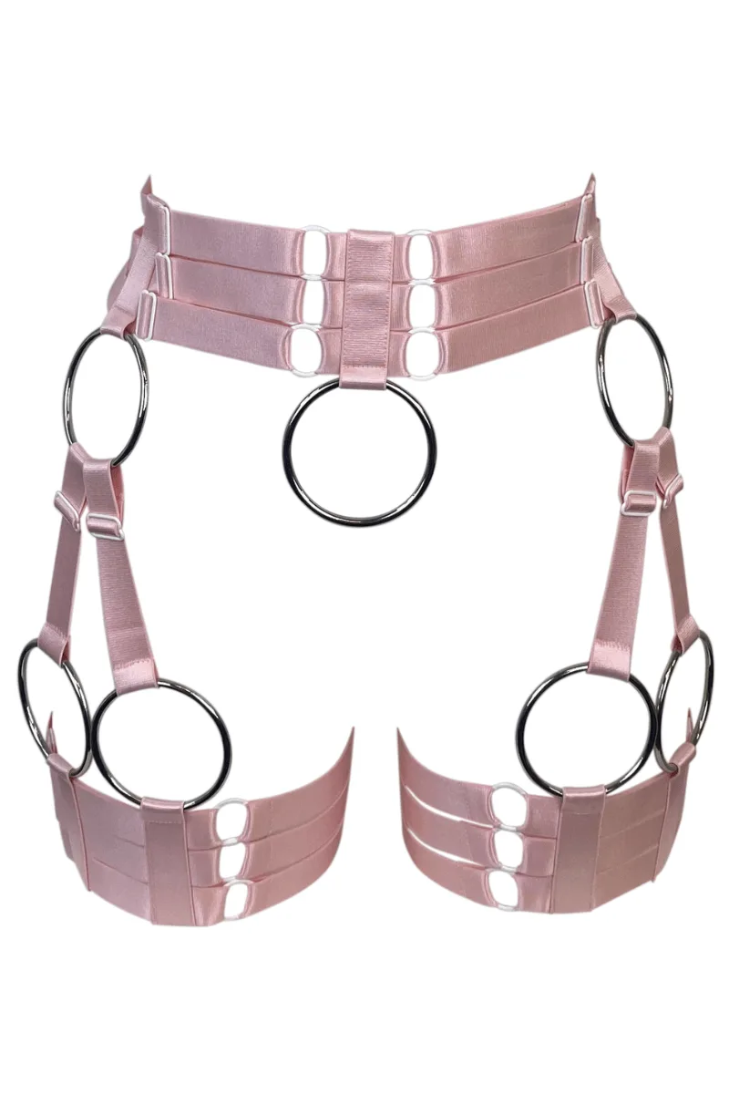 So reinigen und lagern Sie Ihren Strumpfhalter