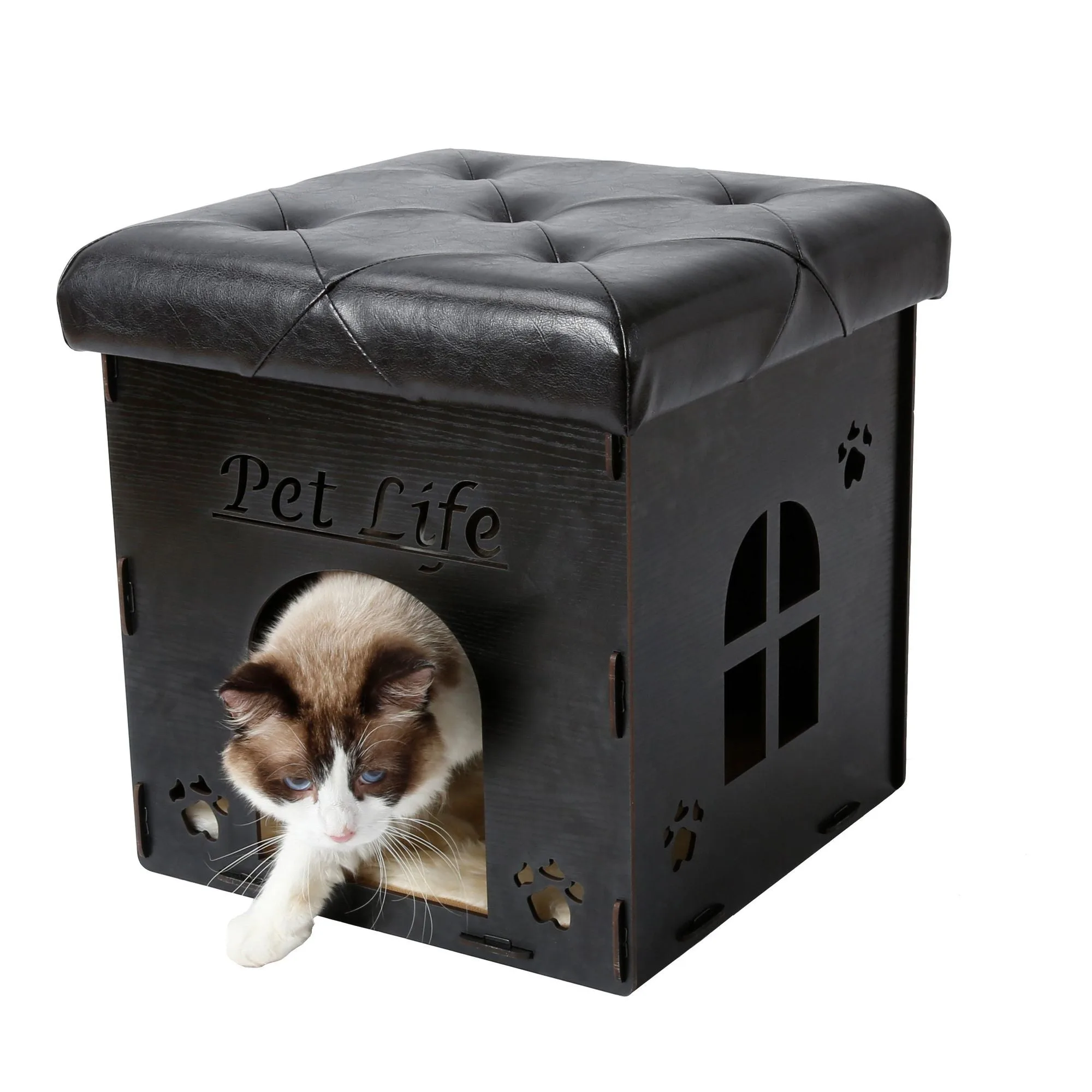 Cat House vs Cat Bed: Which Does Your Cat Prefer?