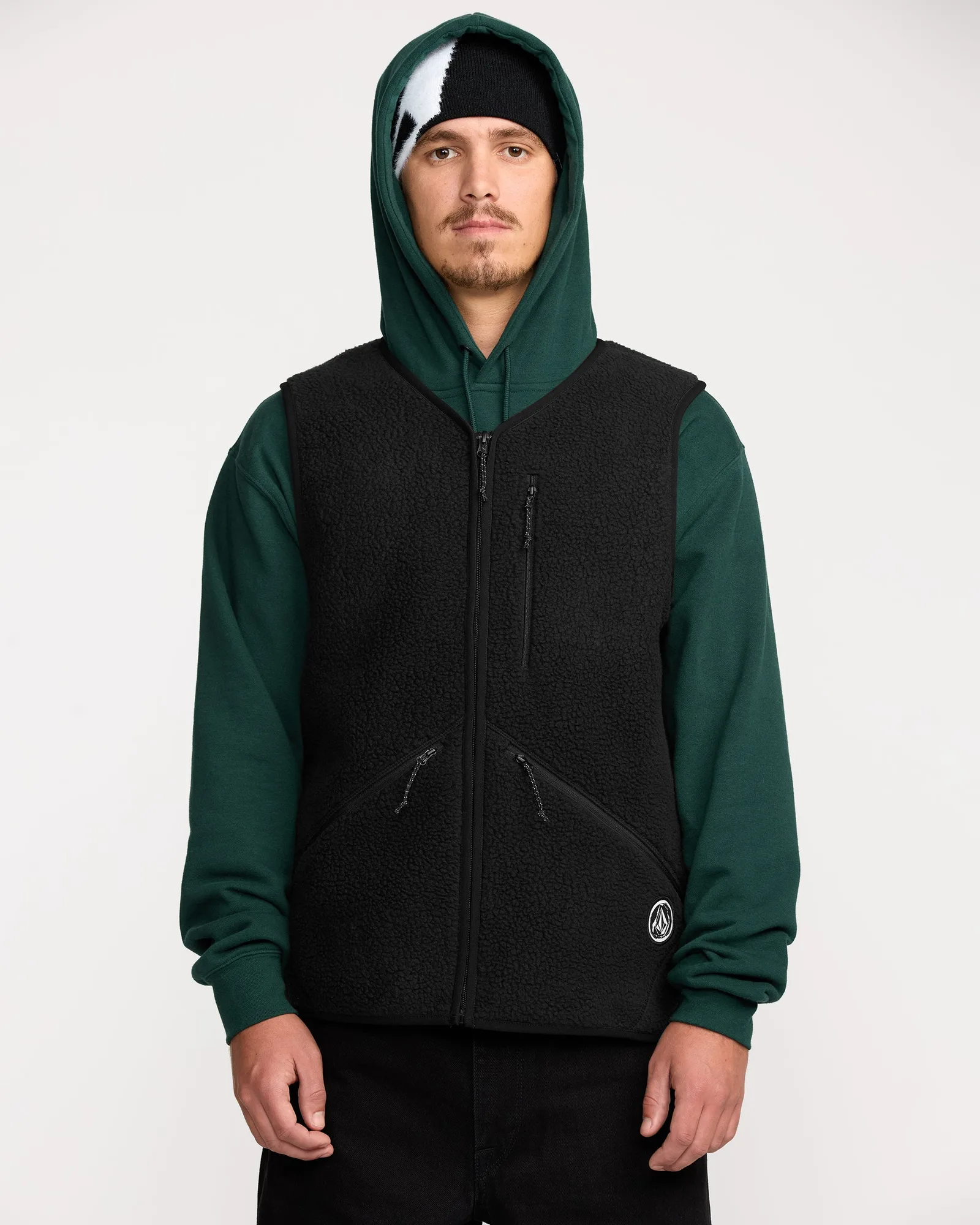 Gilet termico vs piumino: quale strato scegliere