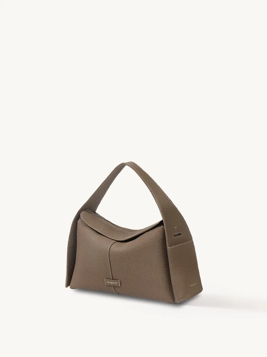 How to Style the Songmont Large Drippy Tote Bag for Casual and Formal Outfits