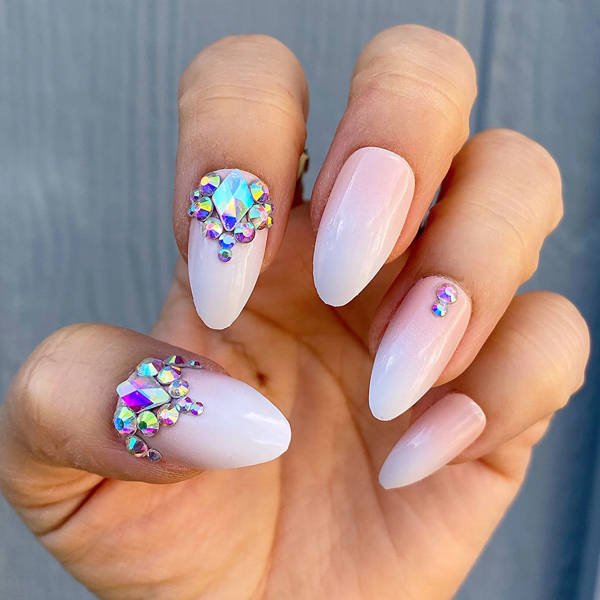 Buying Guide: What to Look for in a Press On Nail Gift Box