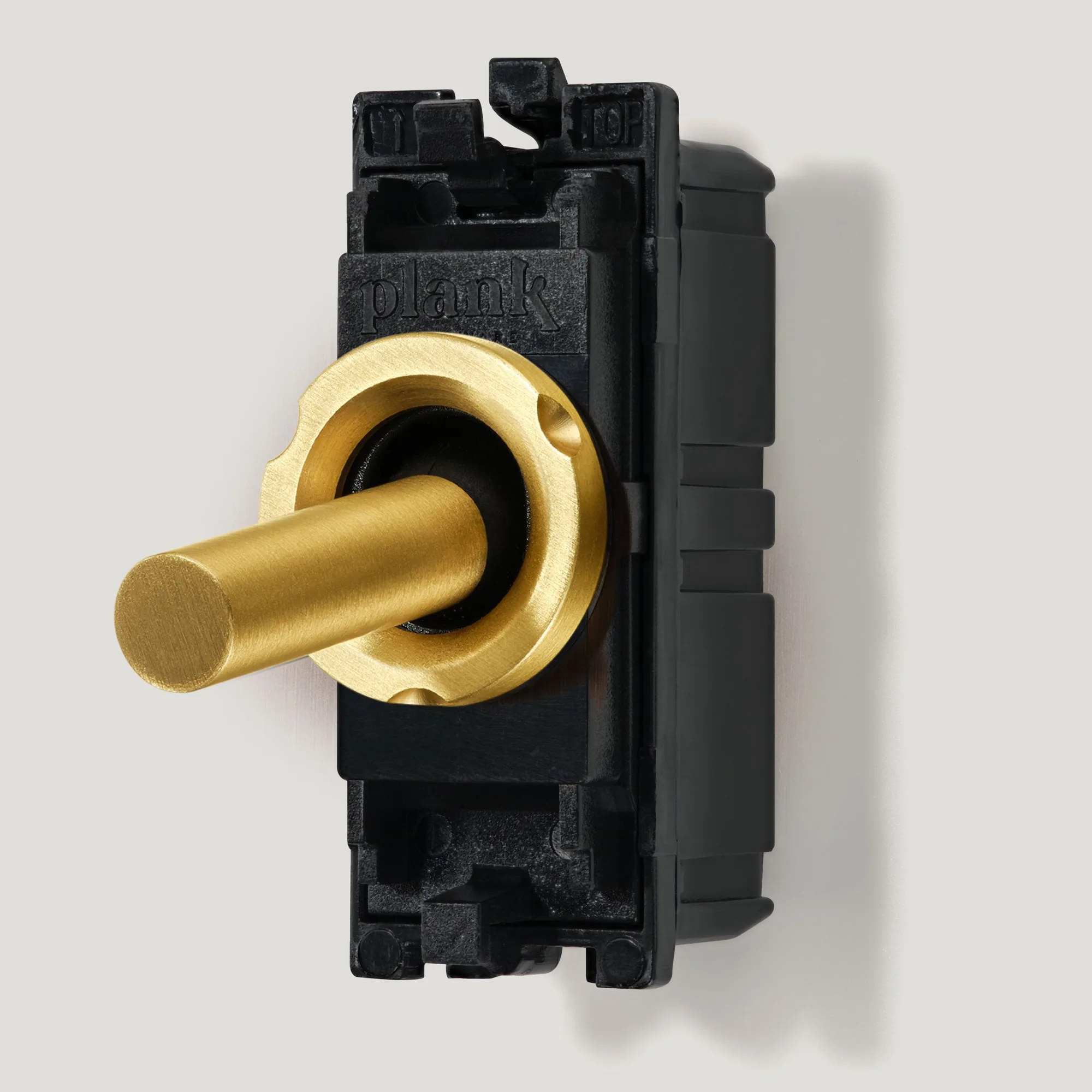 How to Wire a MAXWELL Smooth Intermediate Toggle Switch