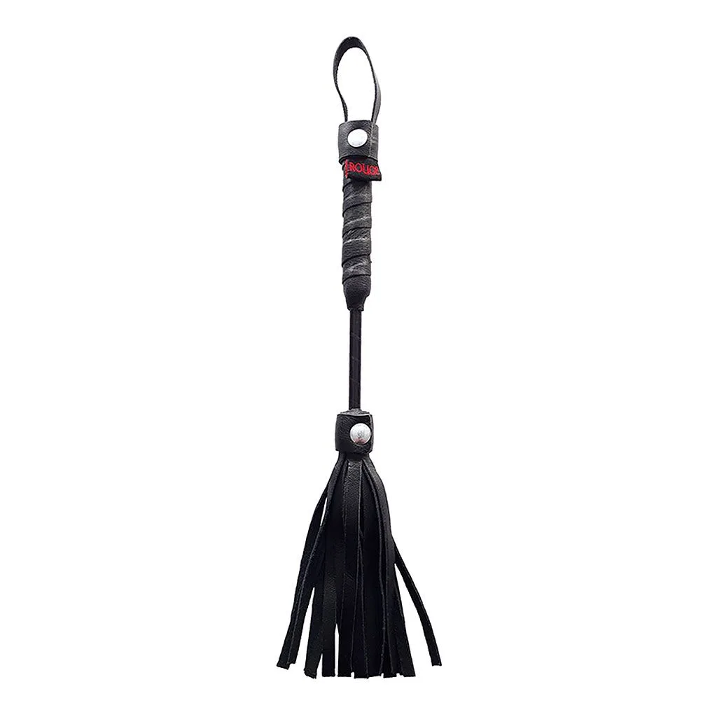 How to Use a Flogger Safely for Beginners