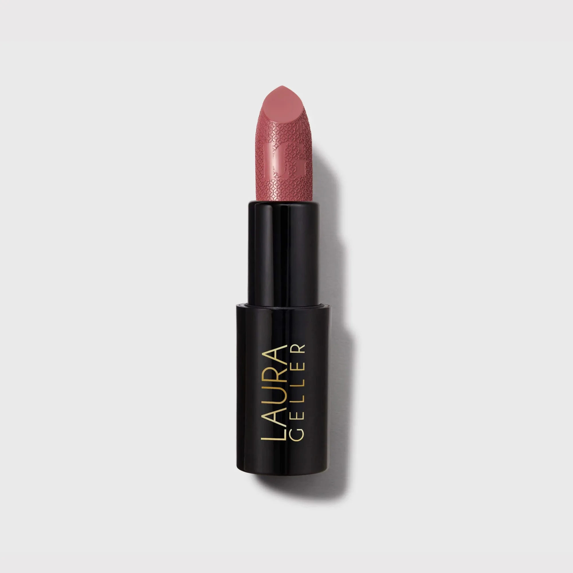 How to Use a Dual-Ended Retractable Lip + Eyeshadow Brush for a Coordinated Makeup Look on Mature Skin