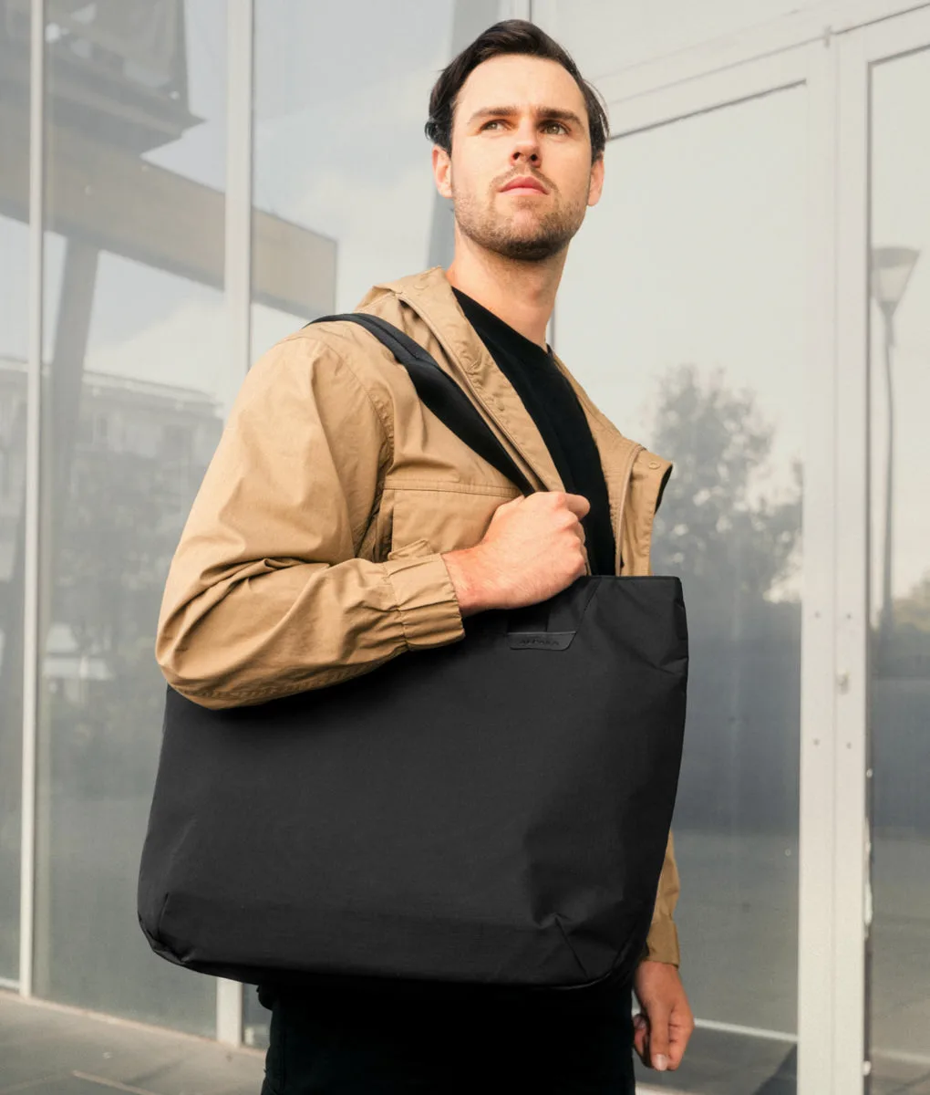Flow Totepack vs. Elements Tote (L): Which Everyday Carry Bag Fits Your Workflow?