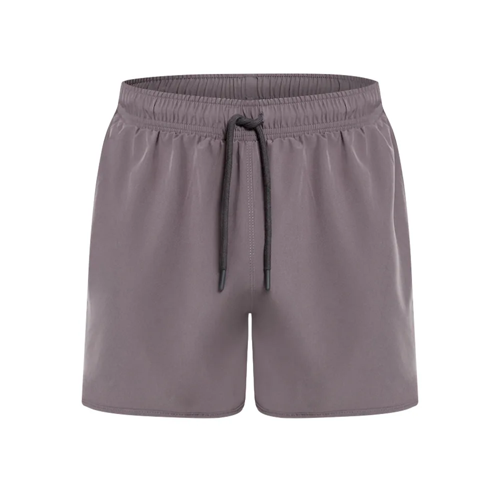 Cura dei pantaloncini da corsa grigi e dei boxer neri overdyed