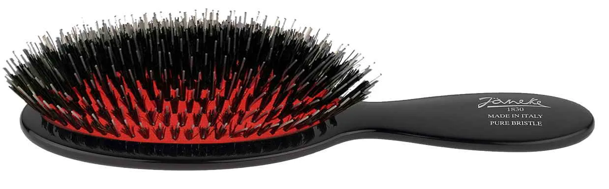 Innovations in Hair Brushes: What's New in 2026