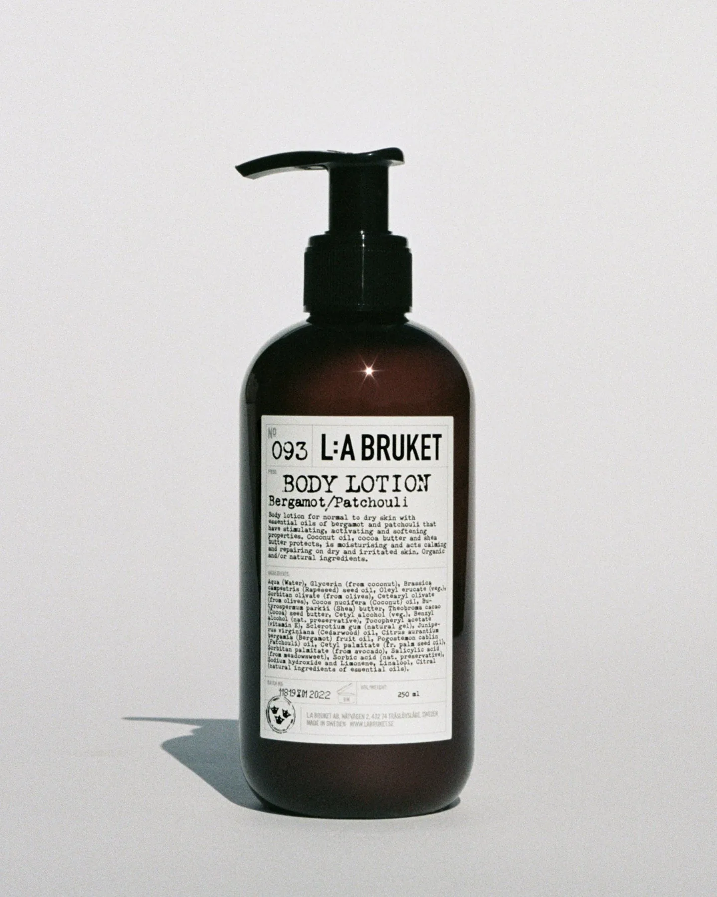 How to Create a Custom Gift Set with L:a Bruket Products: Personalized Beauty Gifting Guide