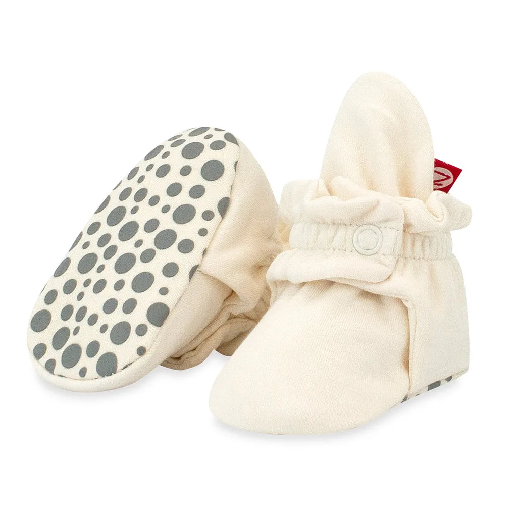 Organic Cotton vs. Fleece Baby Booties: Which Is Best for Your Baby?