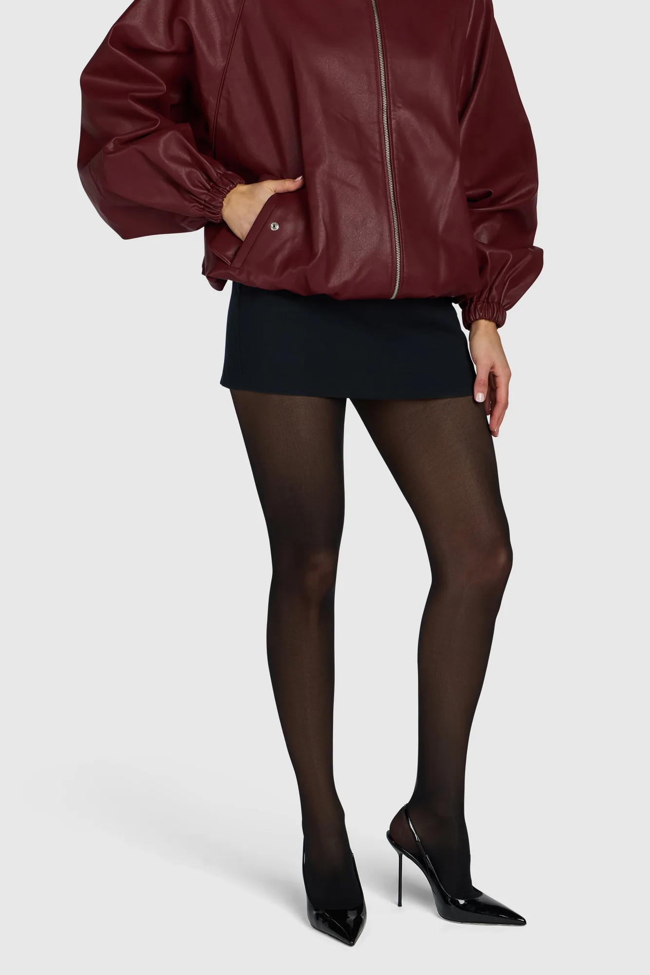 The Thirty-Five Semi-Opaque Contour Tights Black