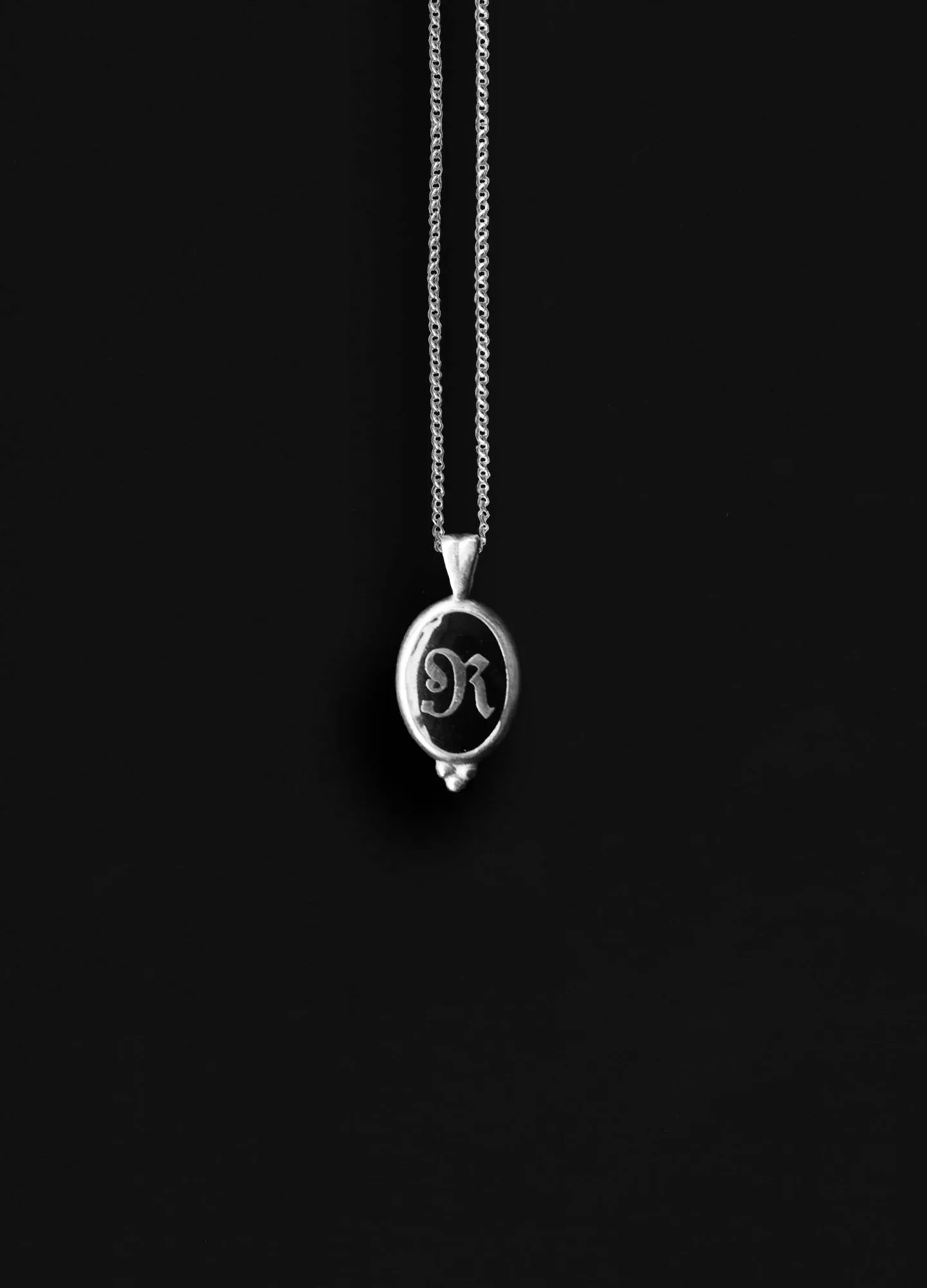 Koopgids voor de zwarte Signet sterling zilveren ketting
