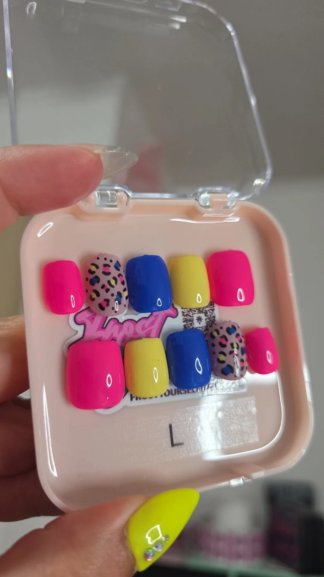 Handbeschilderde press-on nagels (maat LARGE)