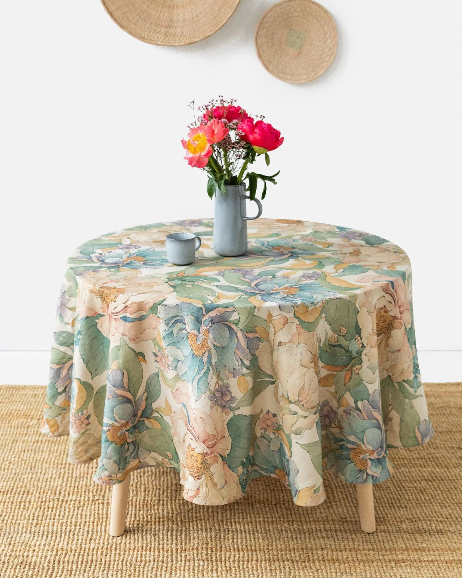 Why Linen is a Popular Choice for Summer Weddings
