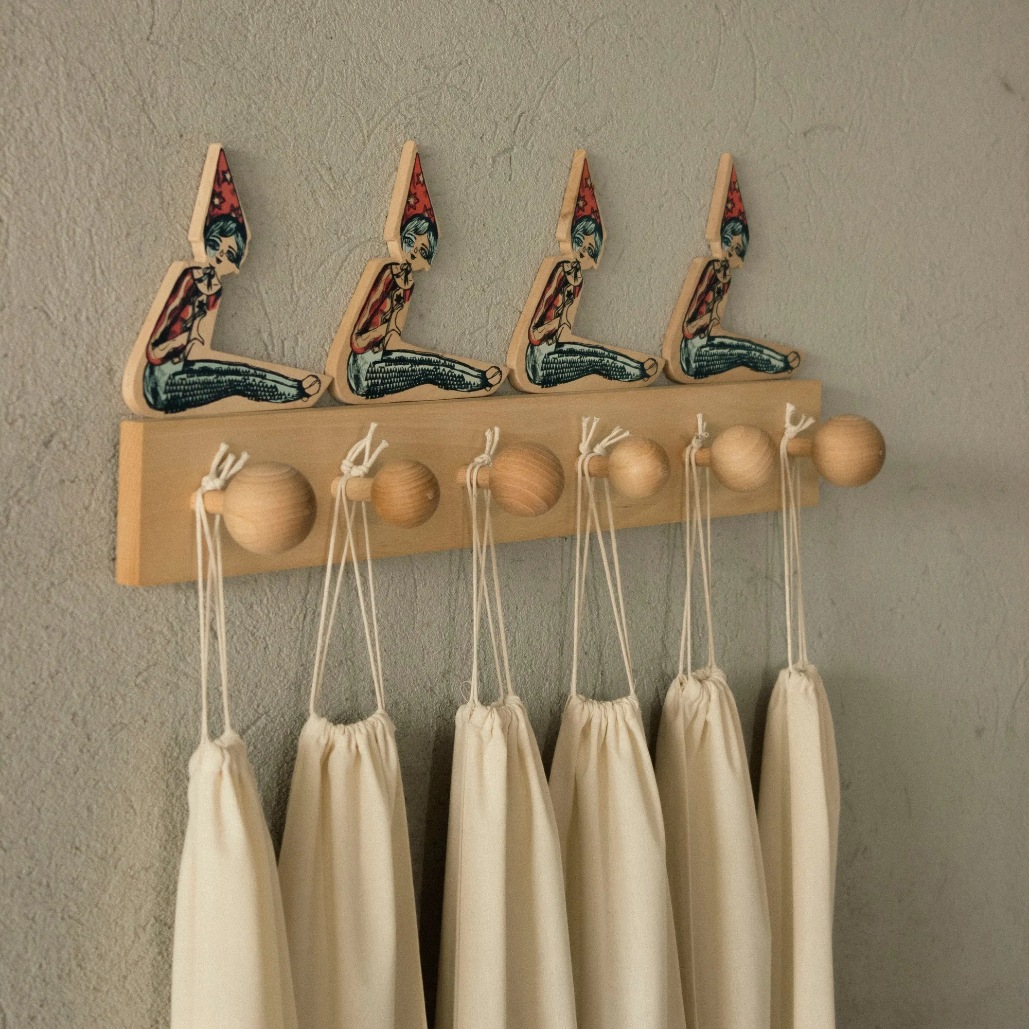 hanger No.02