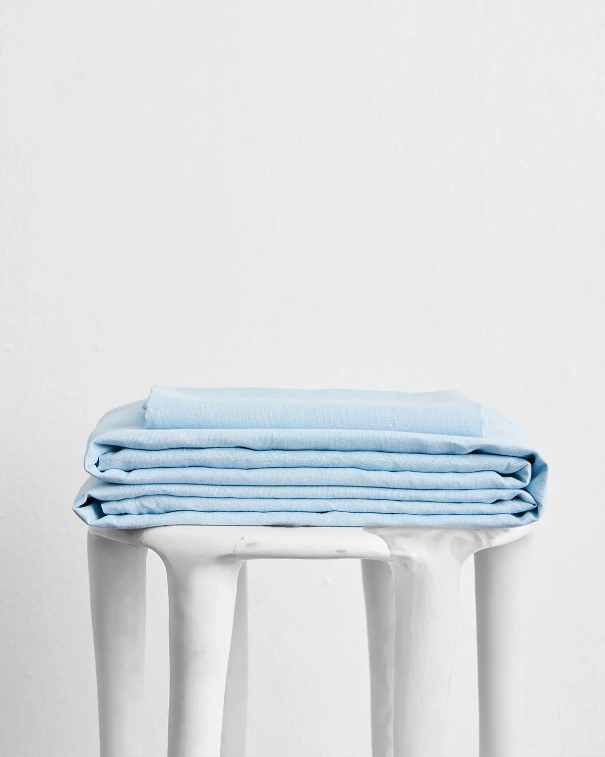 The Rise of Linen in Modern Interior Design Trends