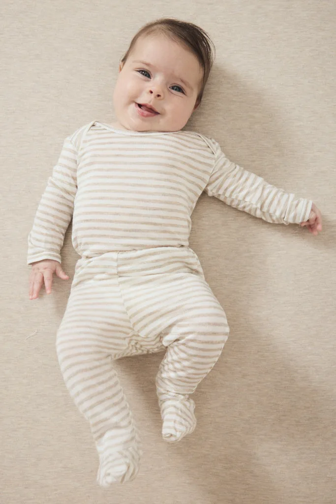 Panduan Layering Musim Gugur: Set Tidur Driftwood Stripe