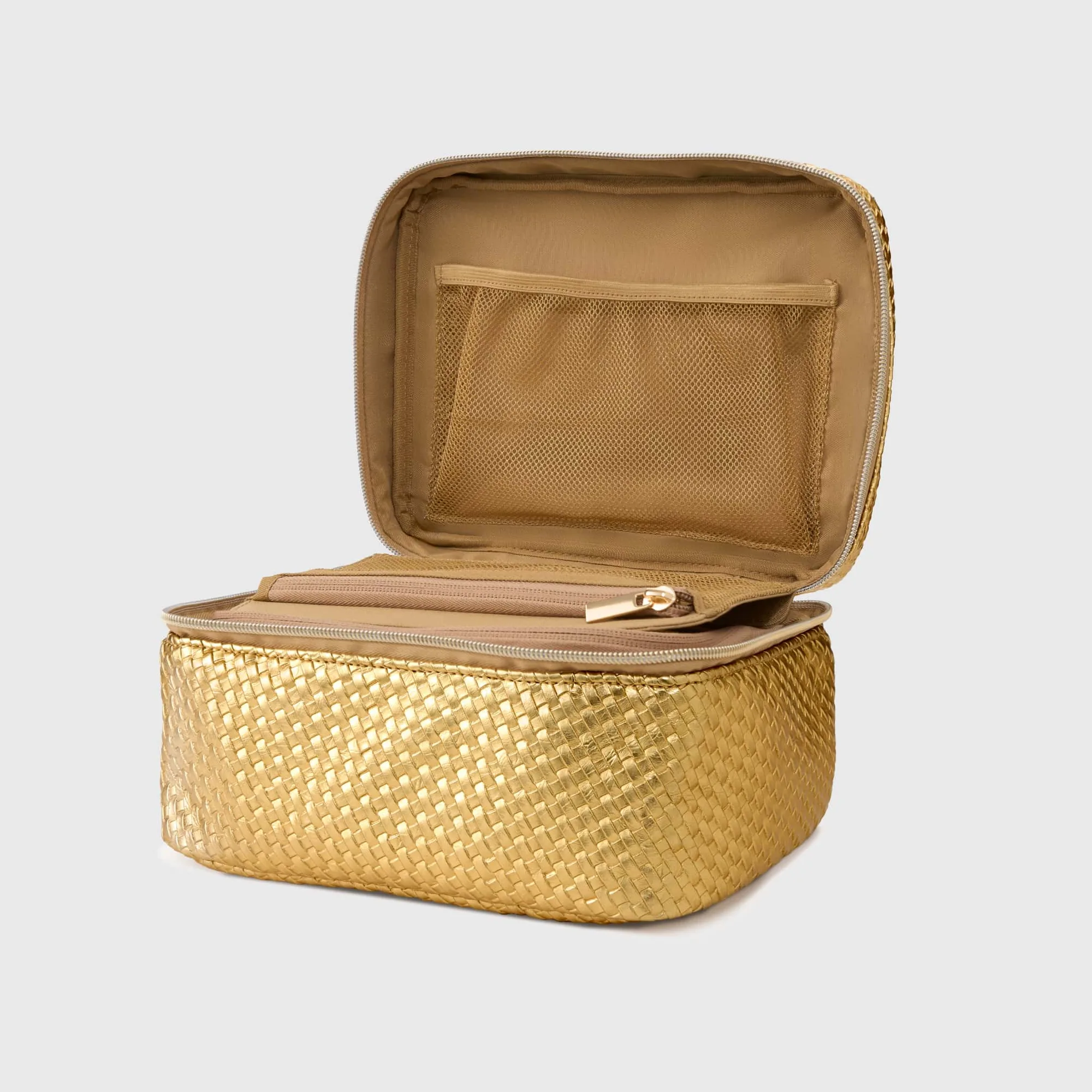 How to Organize a Train Case for Mature Skin: A Complete Makeup Routine Step by Step