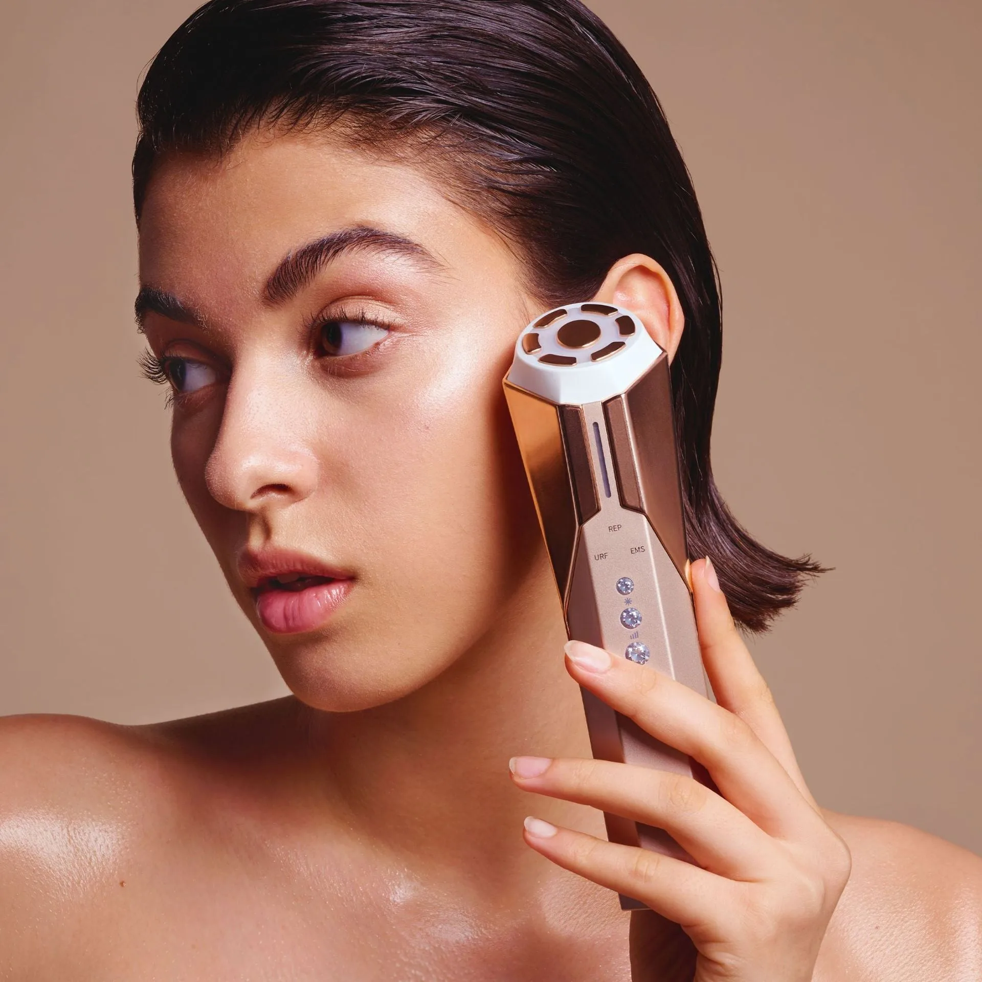 REVA | Instant Age Renewal Wand