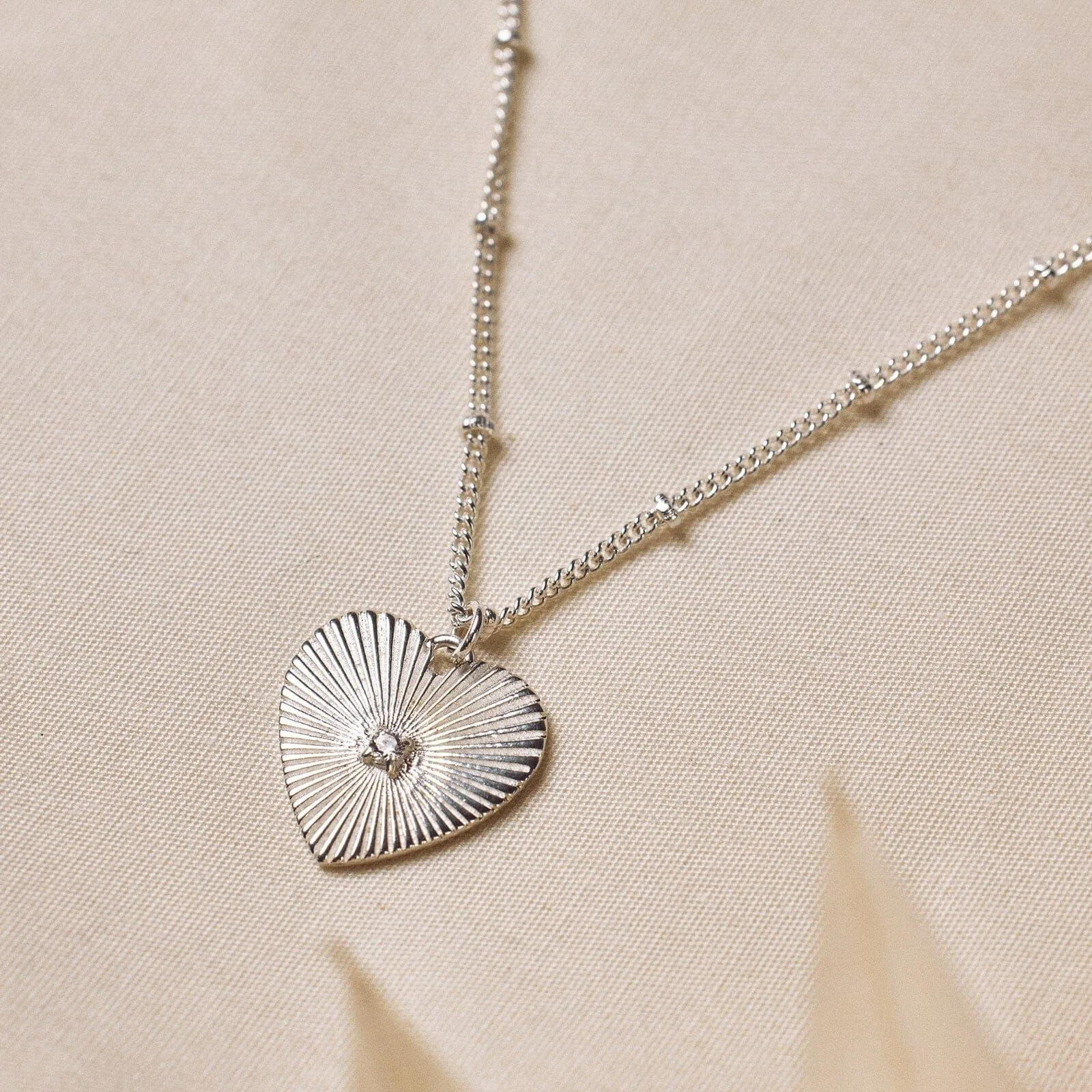 The Complete Guide to Jewelry Subscription Boxes: Is a Monthly Rebillable Plan Right for You?