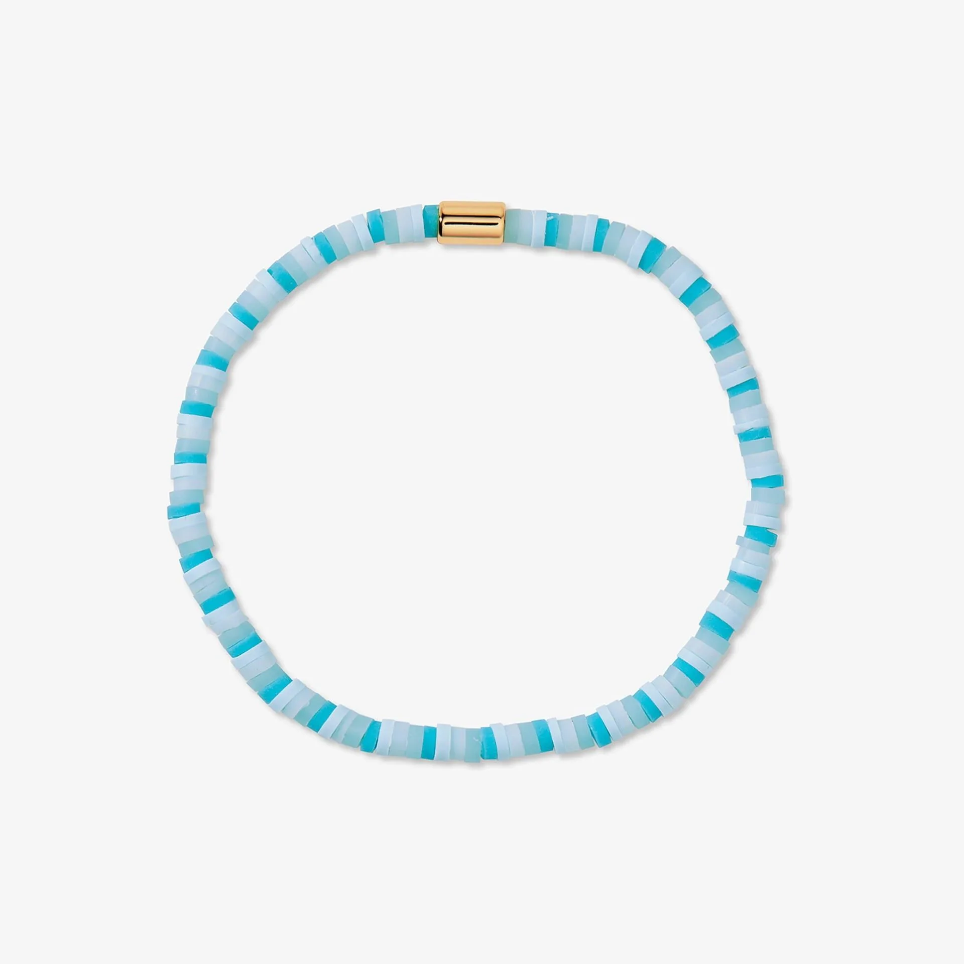 How to Create a Friendship Bracelet Set for Your Travel Group