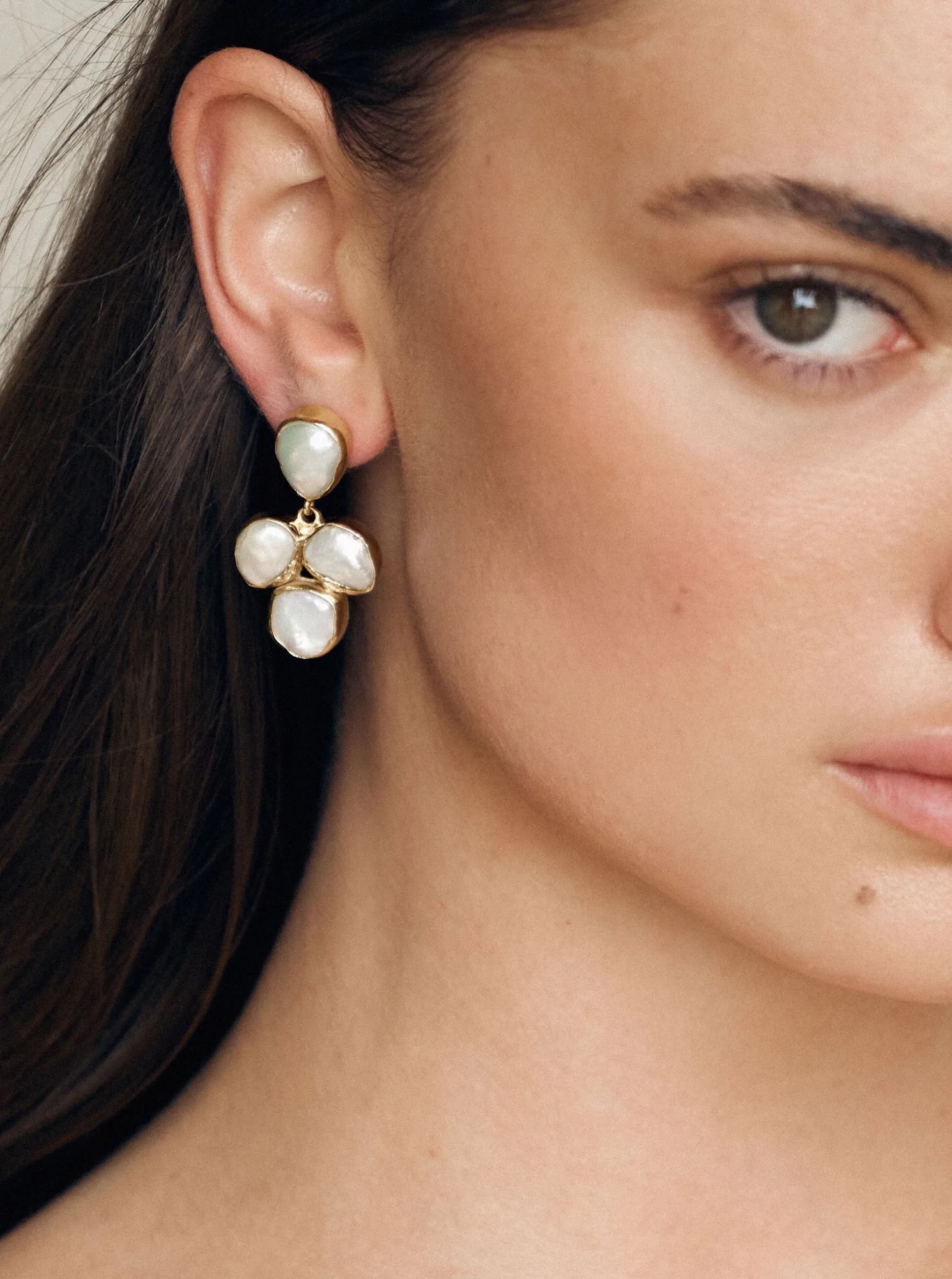 How to Style Drop Earrings With a Veil and Updo