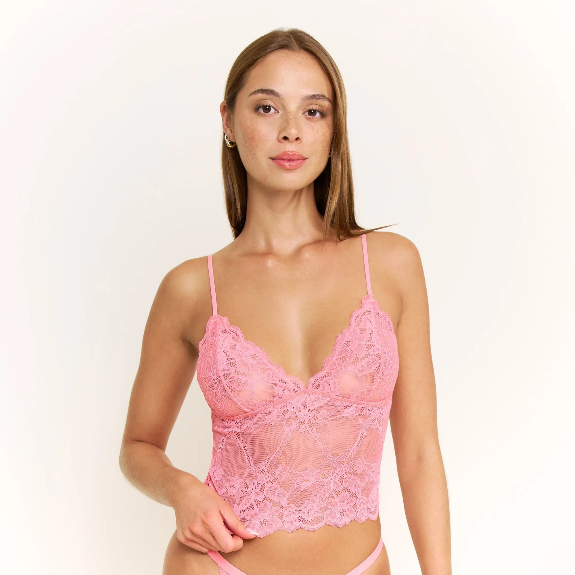Riot Lace Cami 코랄 블러쉬