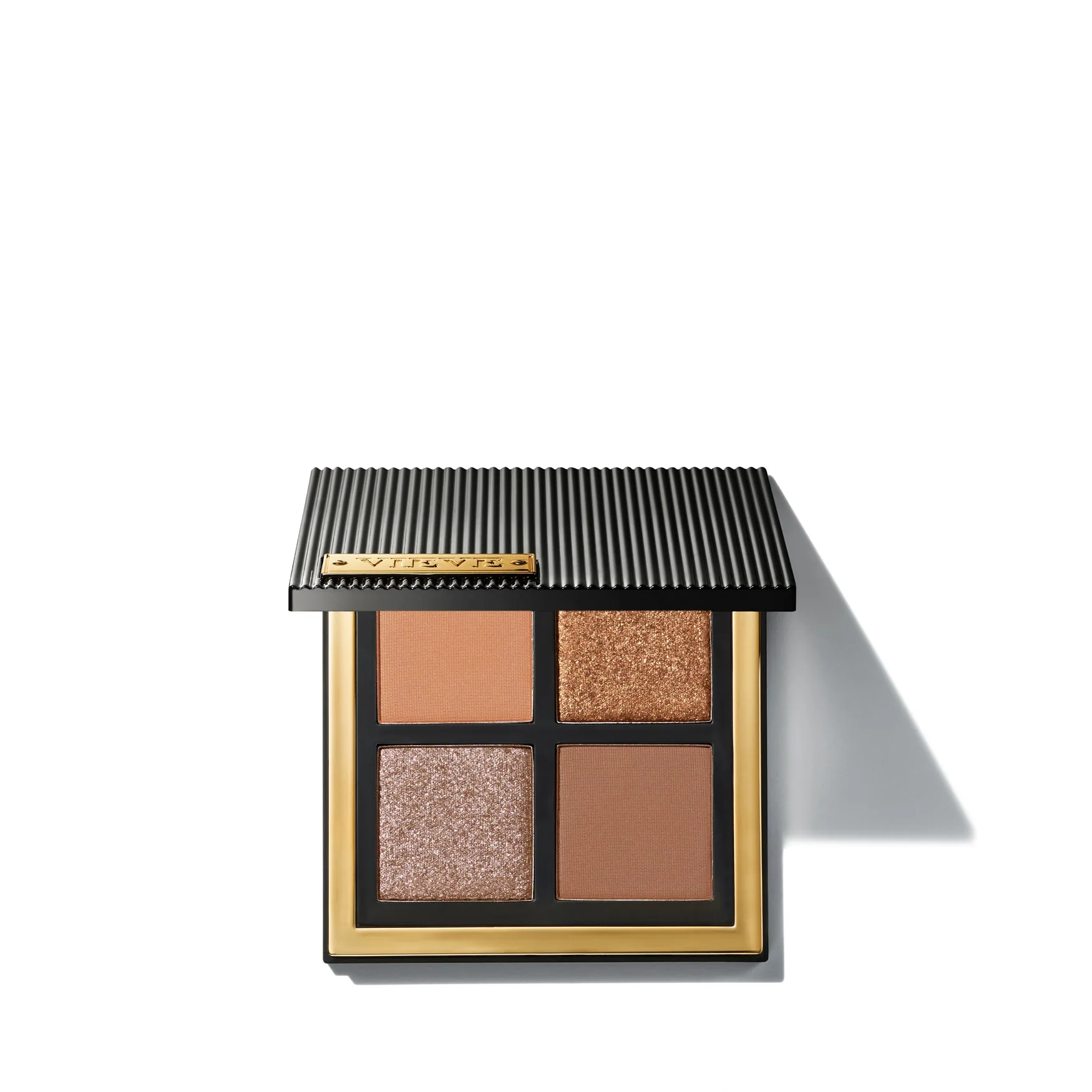 How to Apply Eyeshadow Like a Professional Makeup Artist: Pro Tips for a Flawless Finish