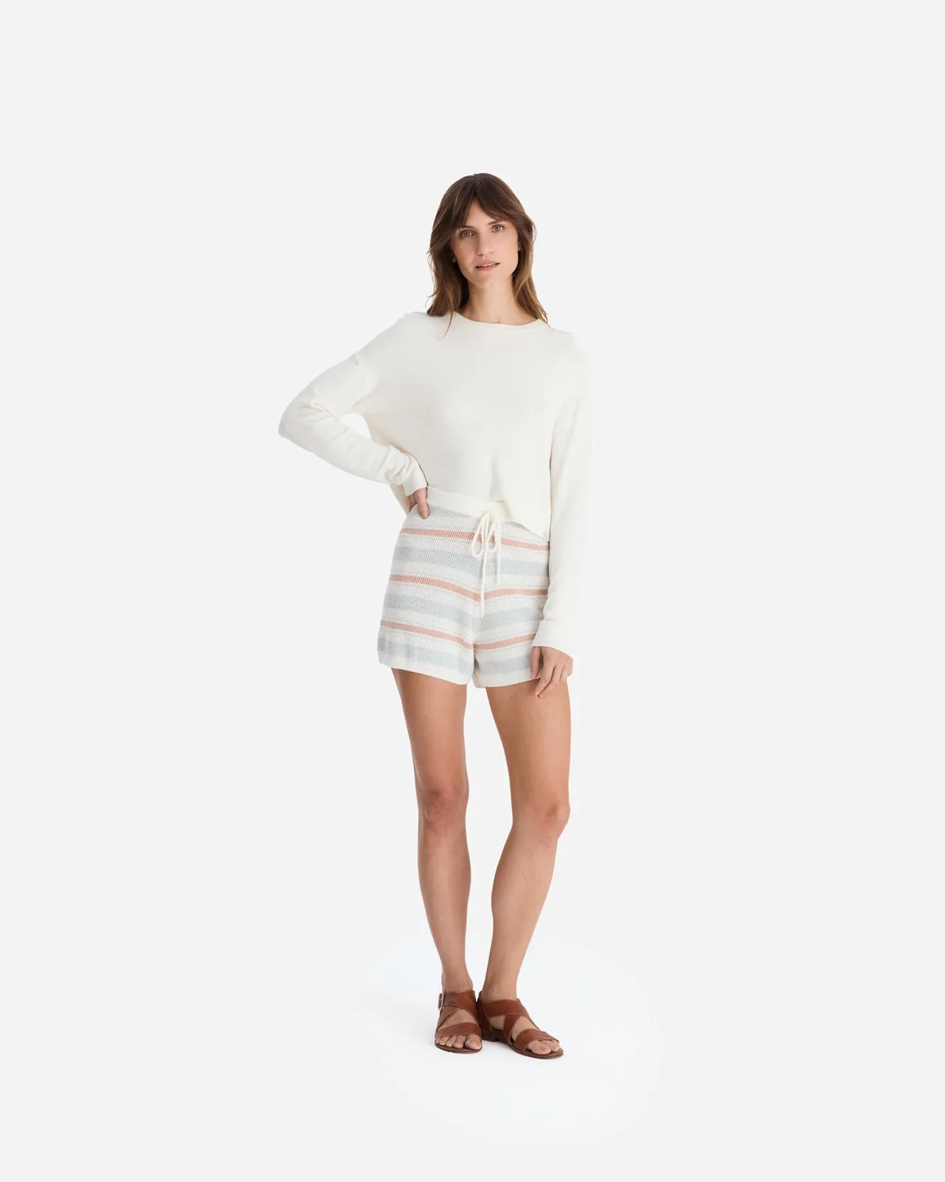Jak stylizować szorty Lido Stripe Cloud Crochet na każdą okazję