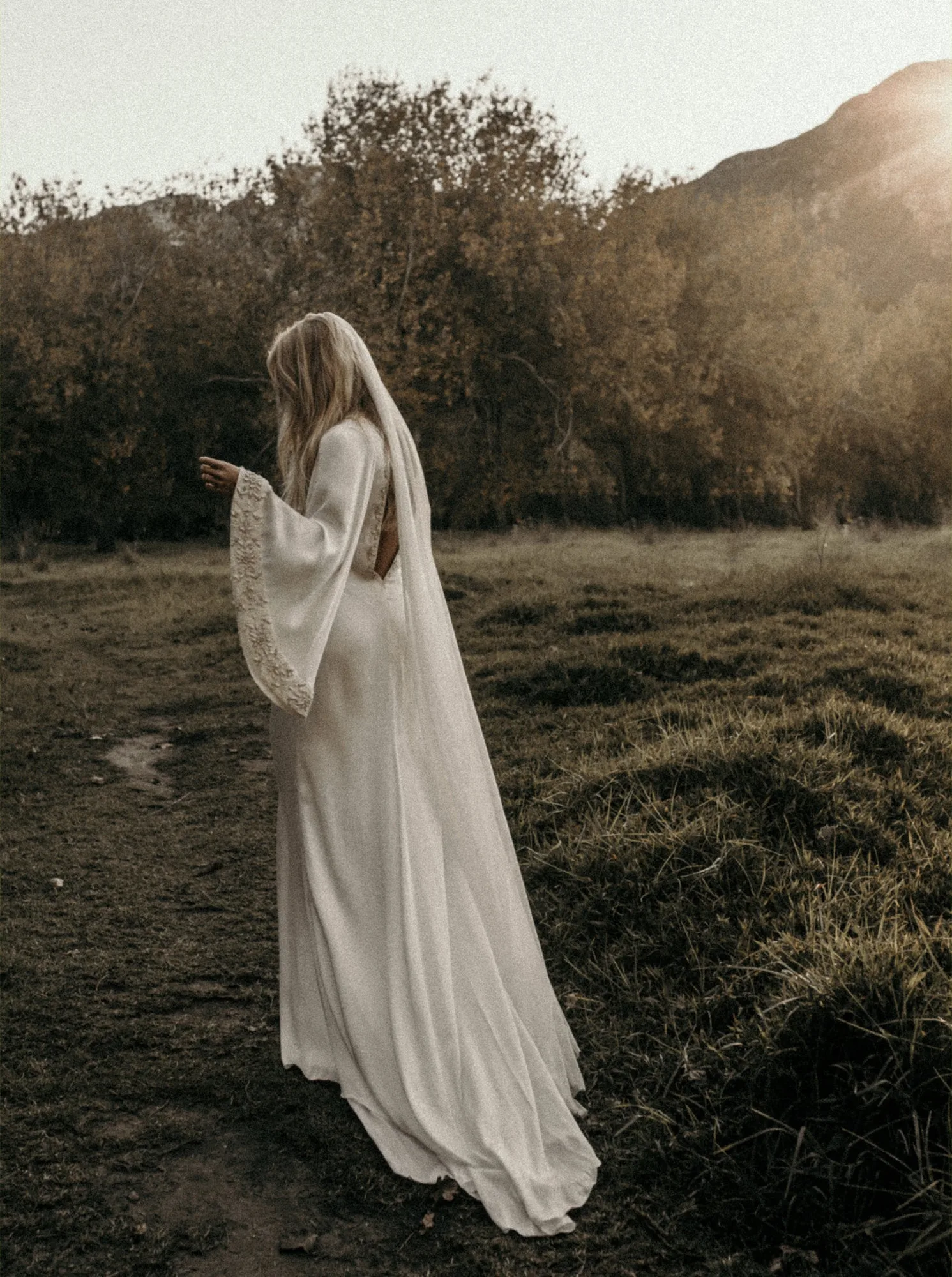 Abito da sposa a linea A o sirena: quale silhouette fa per te?