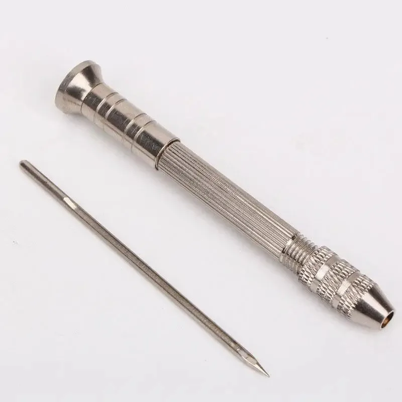 Reparación de cuero y calzado con agujas de coser